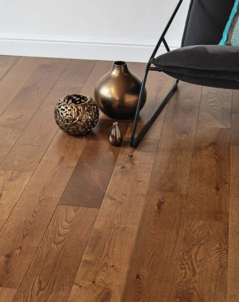 glanwell-engineered-coffee-oak-lacquered-150mm-x-14-3mm-wood-flooring